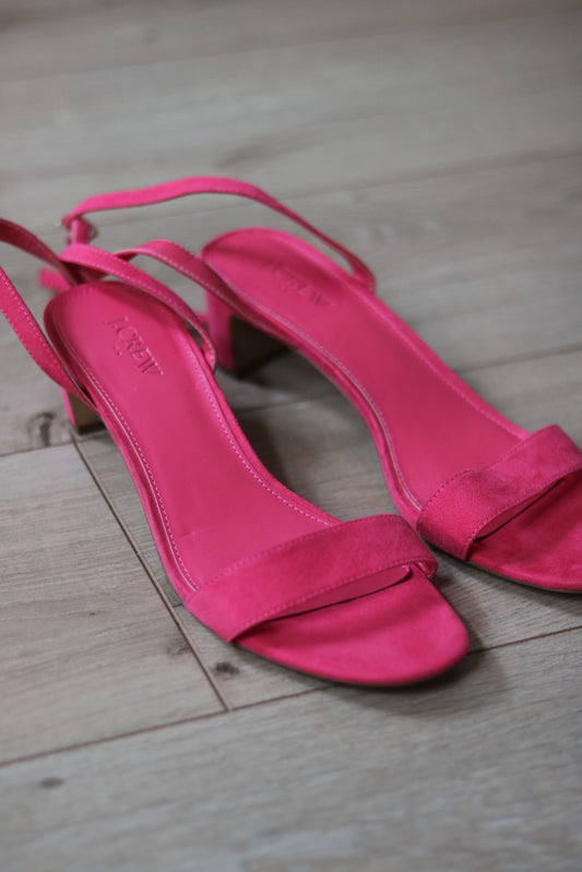 sandals with heel