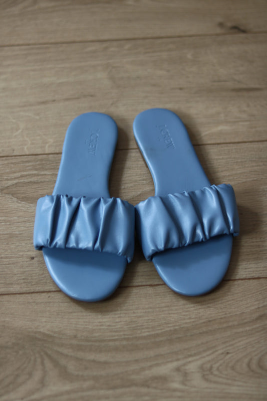 slide sandals