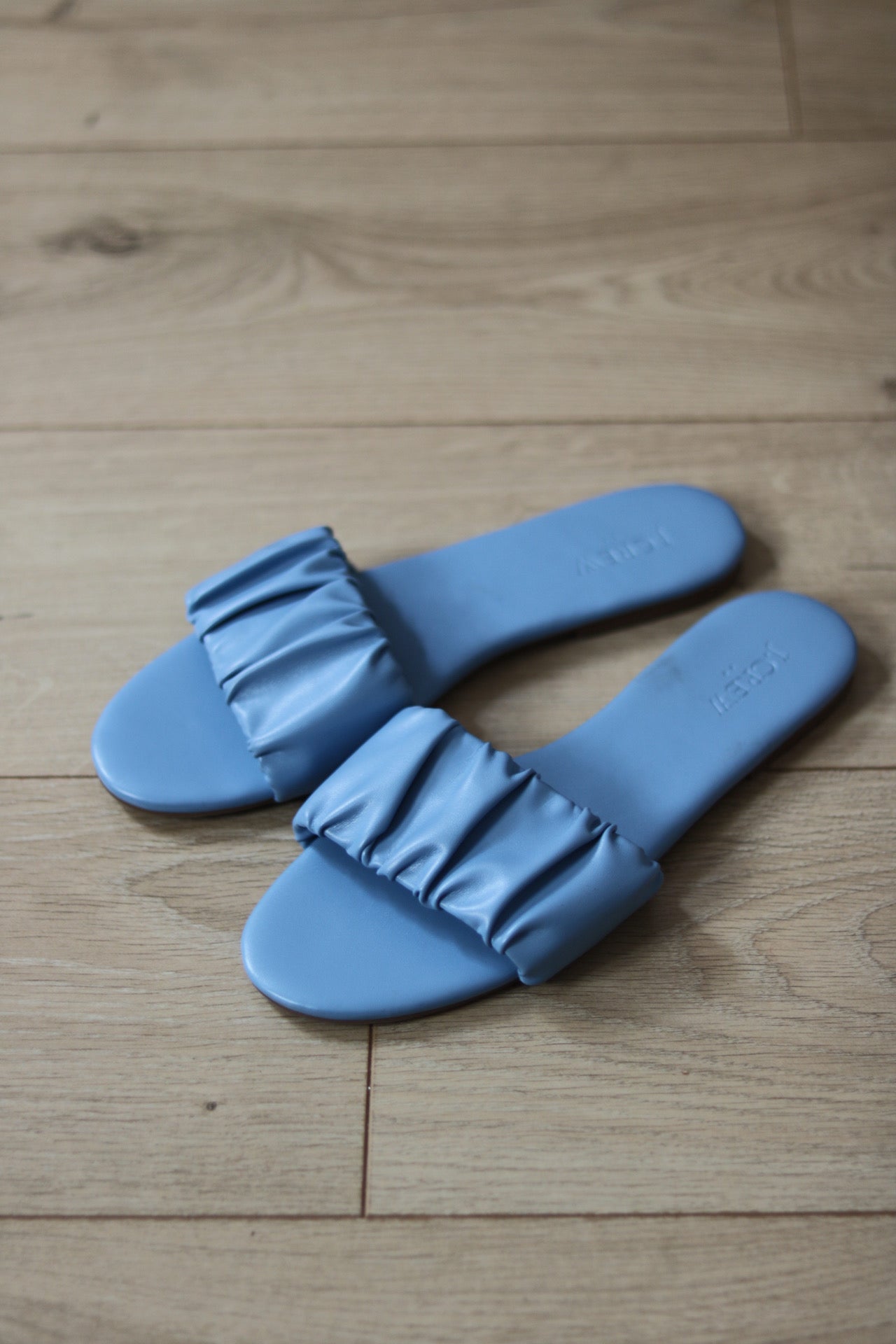 slide sandals