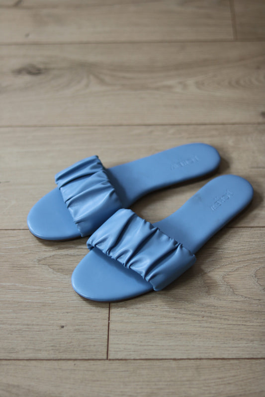slide sandals